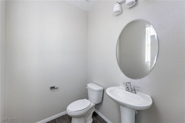 Building Photo - 10260 Bark Pine Ct