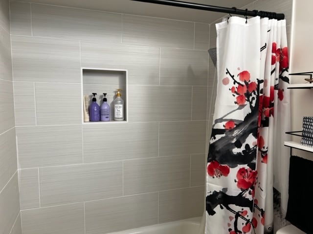 Bathroom - 4545 Collwood Blvd