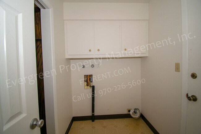 Building Photo - 1321-1323 E. 16th St.