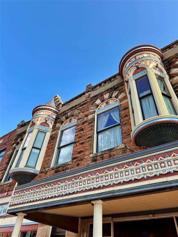 Building Photo - 110 E Oklahoma Ave