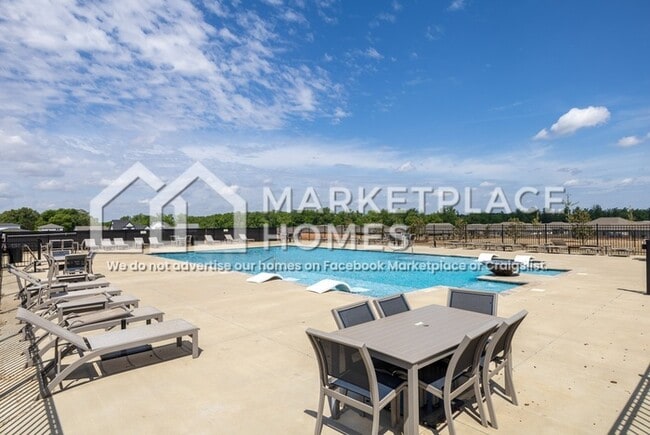 Building Photo - 212 Stockyard Cir
