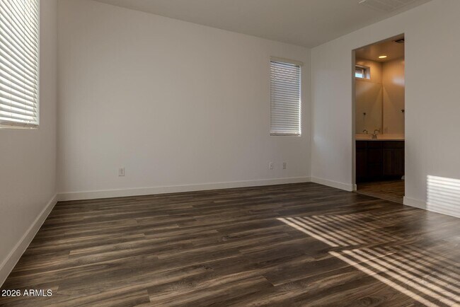 Building Photo - 3830 S 64th Dr