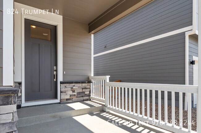 Building Photo - 824 Trumpet Ln