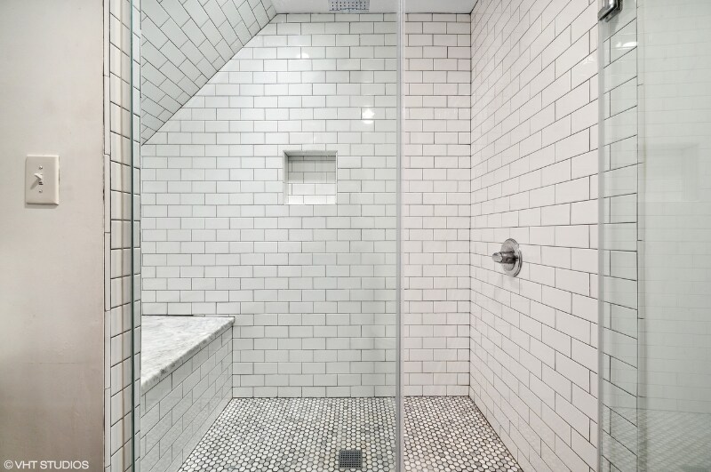 Building Photo - 3227 W Warner Ave