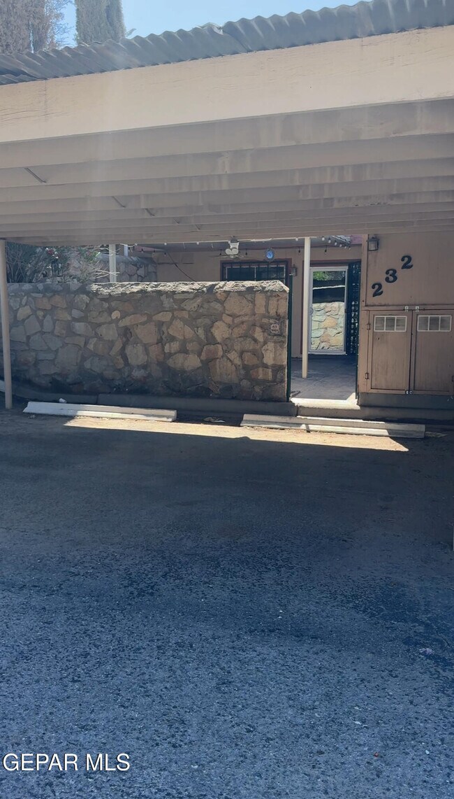 Building Photo - 232 Montego Bay Dr