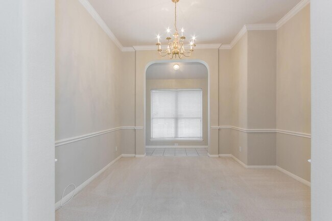 Building Photo - 15808 Chatham Wood Dr