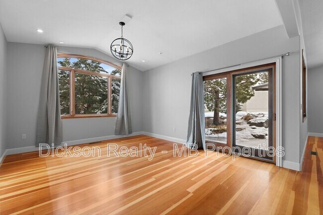 Building Photo - 711 Aspen Trail
