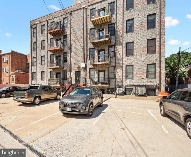 Building Photo - 440 Rhode Island Ave NW