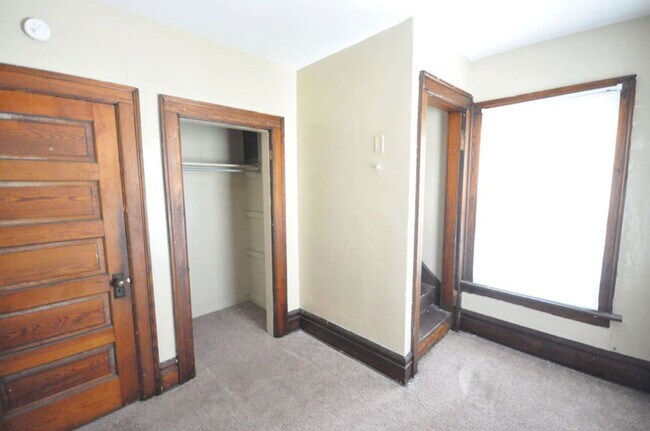 Building Photo - 177 E 11th Ave