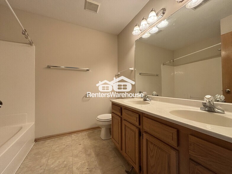 Building Photo - 9015 Telford Cir