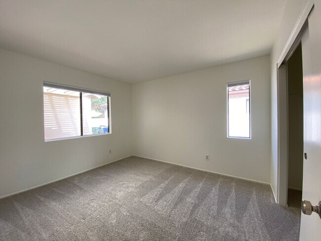 Building Photo - Cardiff Home in Desirable Sandy Point!