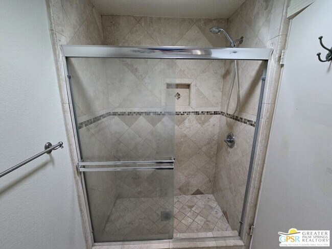 Building Photo - 74619 Fairway Dr