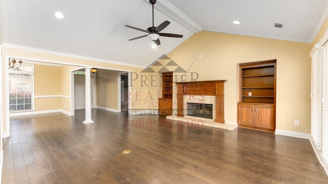 Building Photo - 41 Shadow Wood Ln