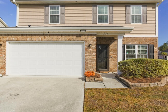 Building Photo - 1430 Evergreen Trl