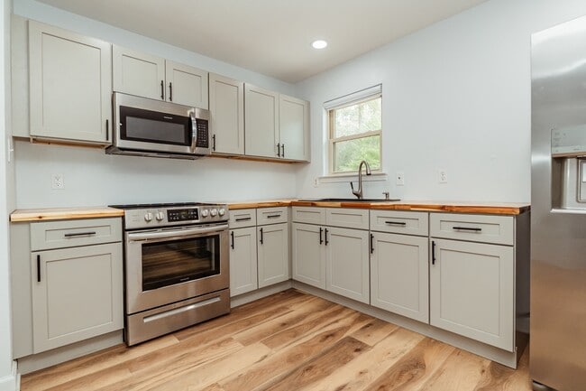 Building Photo - 5439 Penny Creek Rd