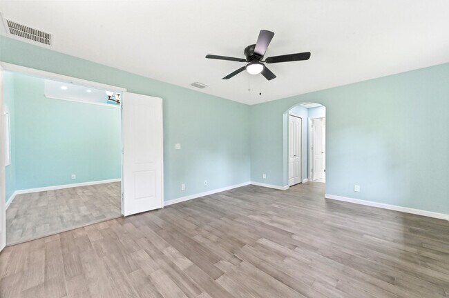 Building Photo - 17682 84th Ct N