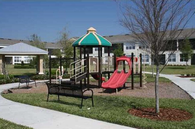 Building Photo - Vistas at Stonebridge Commons in Metrowest...