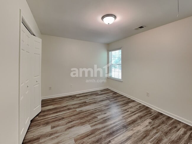 Building Photo - 5179 Centennial Creek View NW