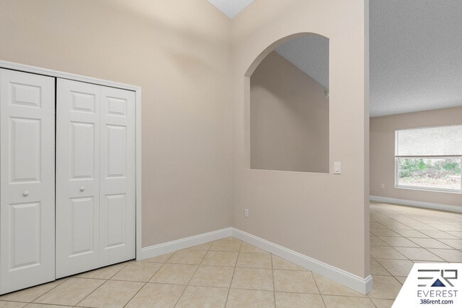 Building Photo - 59 Riverina Dr