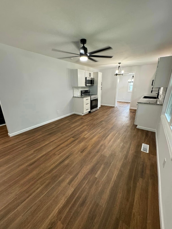 Building Photo - 306 Edgewood Ave
