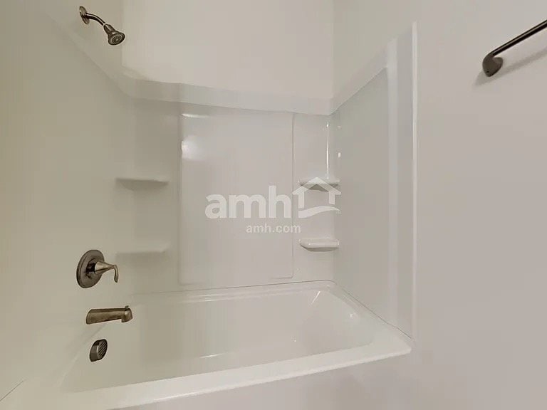 Building Photo - 6463 Winchester Highlands Dr
