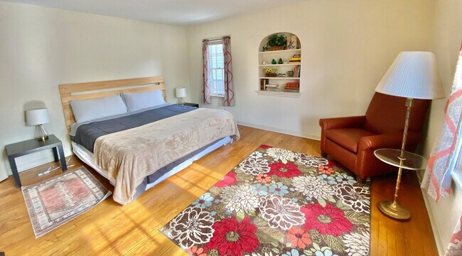 Building Photo - 16225 Glynn Rd