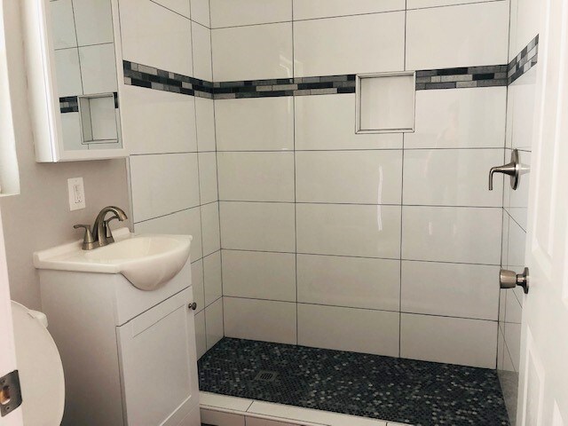 Building Photo - 1108 Orange Ave