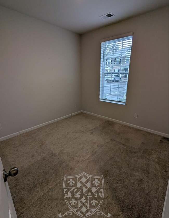 Building Photo - 1005 Marcy Lndg