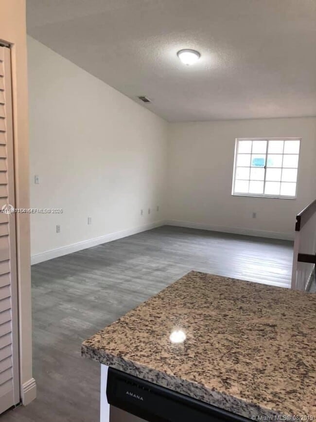 Building Photo - 2246 W 74th St