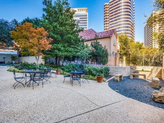 Building Photo - 3701 Turtle Creek Blvd