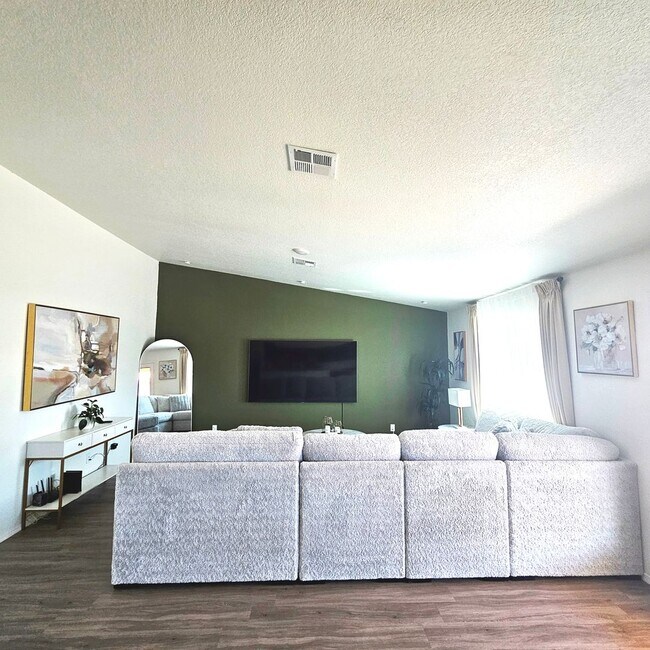 Building Photo - Gorgeous home available for rent with Solar!