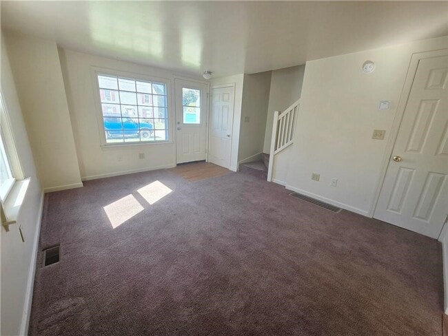 Building Photo - 235 B Allen St