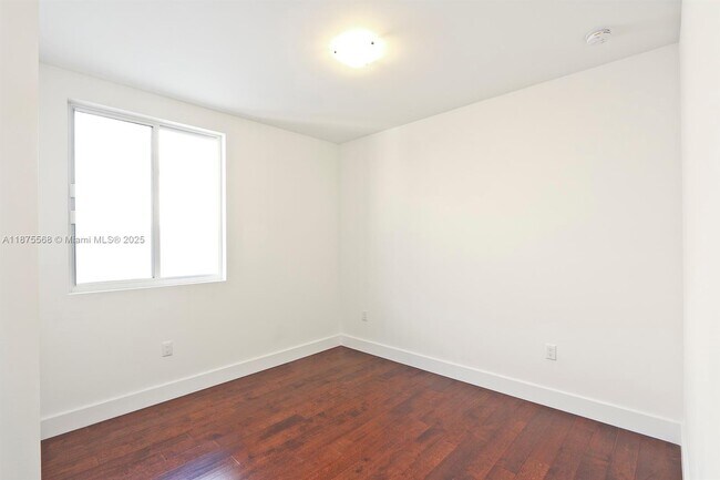 Building Photo - 9745 NW 75th Terrace