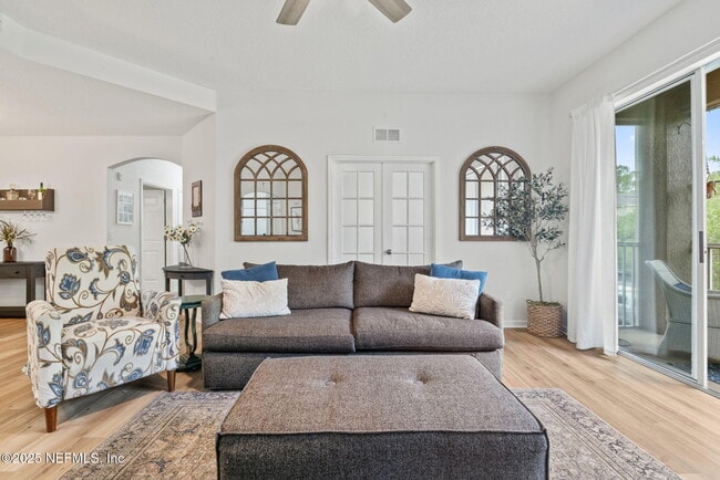 Building Photo - 785 Oakleaf Plantation Pkwy