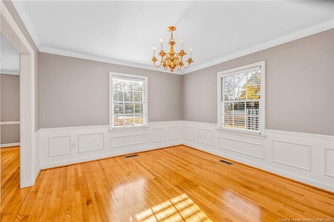 Building Photo - 2706 Huntington Rd