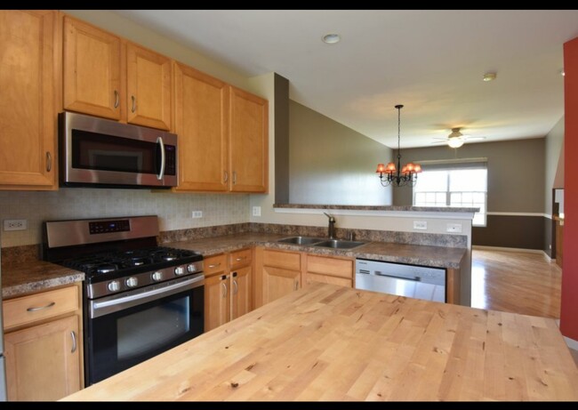 Building Photo - 228 Station Park Cir