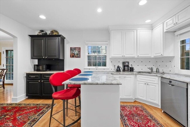 Building Photo - 3916 N Ridgefield Cir
