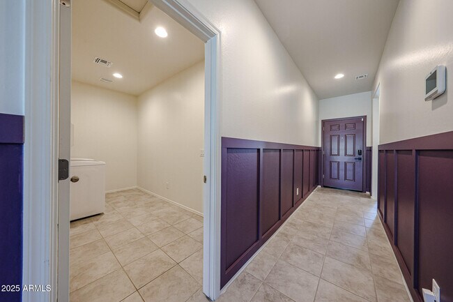 Building Photo - 24388 W Verlea Dr