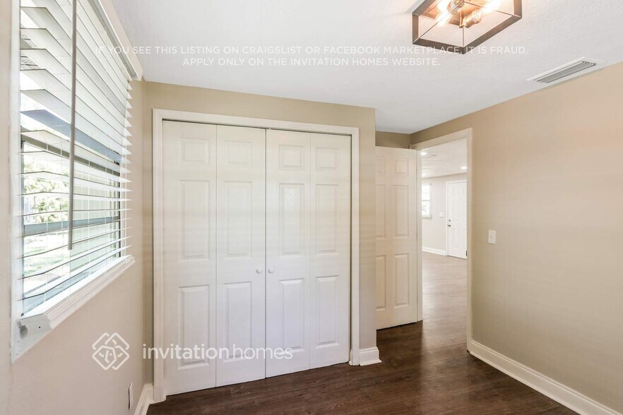 Building Photo - 4010 Treasure Cir