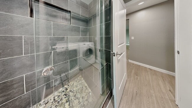 Building Photo - 1105 S Woodlawn St