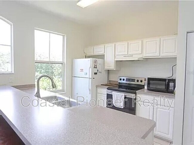 Building Photo - 5035 Sunridge Palms Dr