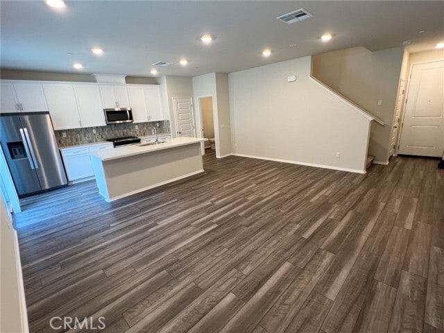Building Photo - 40636 Birchfield Dr