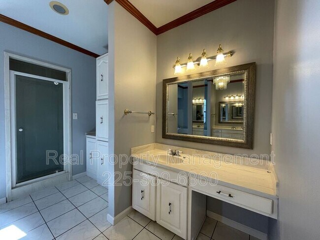 Building Photo - 25491 Plantation Ave