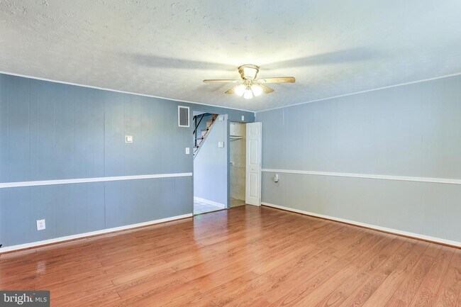 Building Photo - 341 Bigley Ave