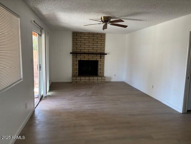 Building Photo - 1329 W Kiowa Ave