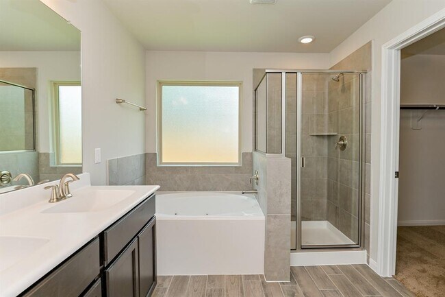 Building Photo - 3817 Breckenridge Dr