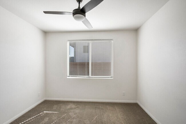 Building Photo - Beautiful 3 Bedroom Single Story West Vegas Home