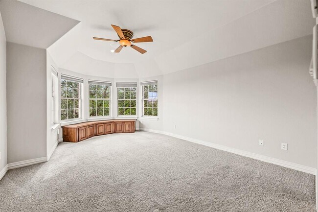 Building Photo - 4008 Sugarloaf Dr