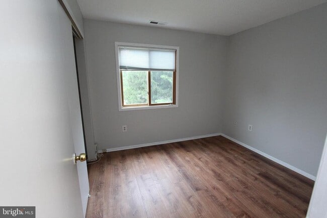 Building Photo - 2202 Aspen Dr
