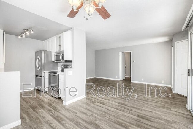 Building Photo - 7349 Calle Cristobal